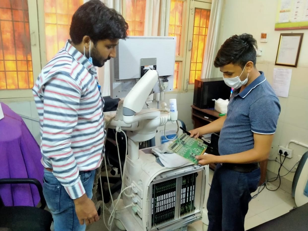 Machine bad: pregnant women wandering to get ultrasound done
