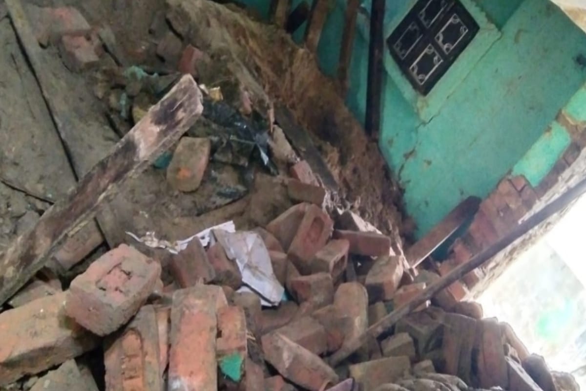 UP Weather Today: Heavy rain in many districts of western UP, roof collapse of a house in muzaffarnagar