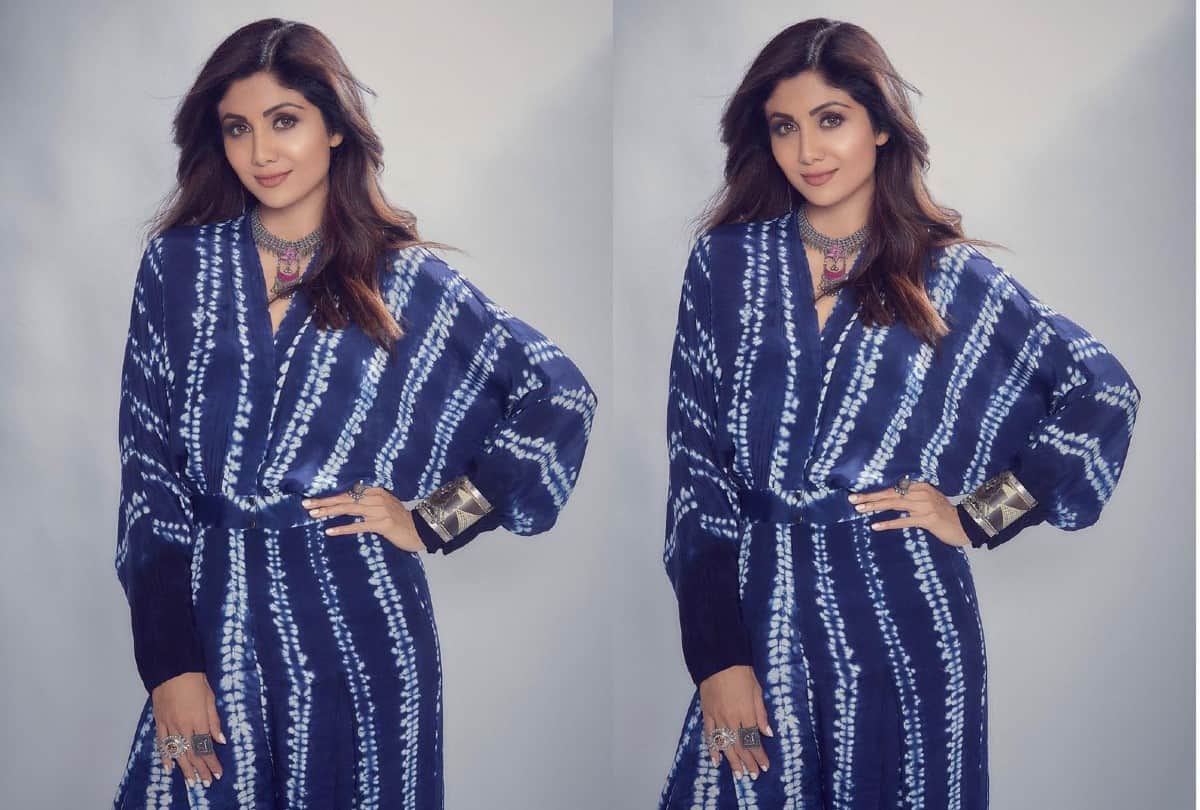 Shilpa Shetty in Purple Tie Dye Saree With Indo Western Look