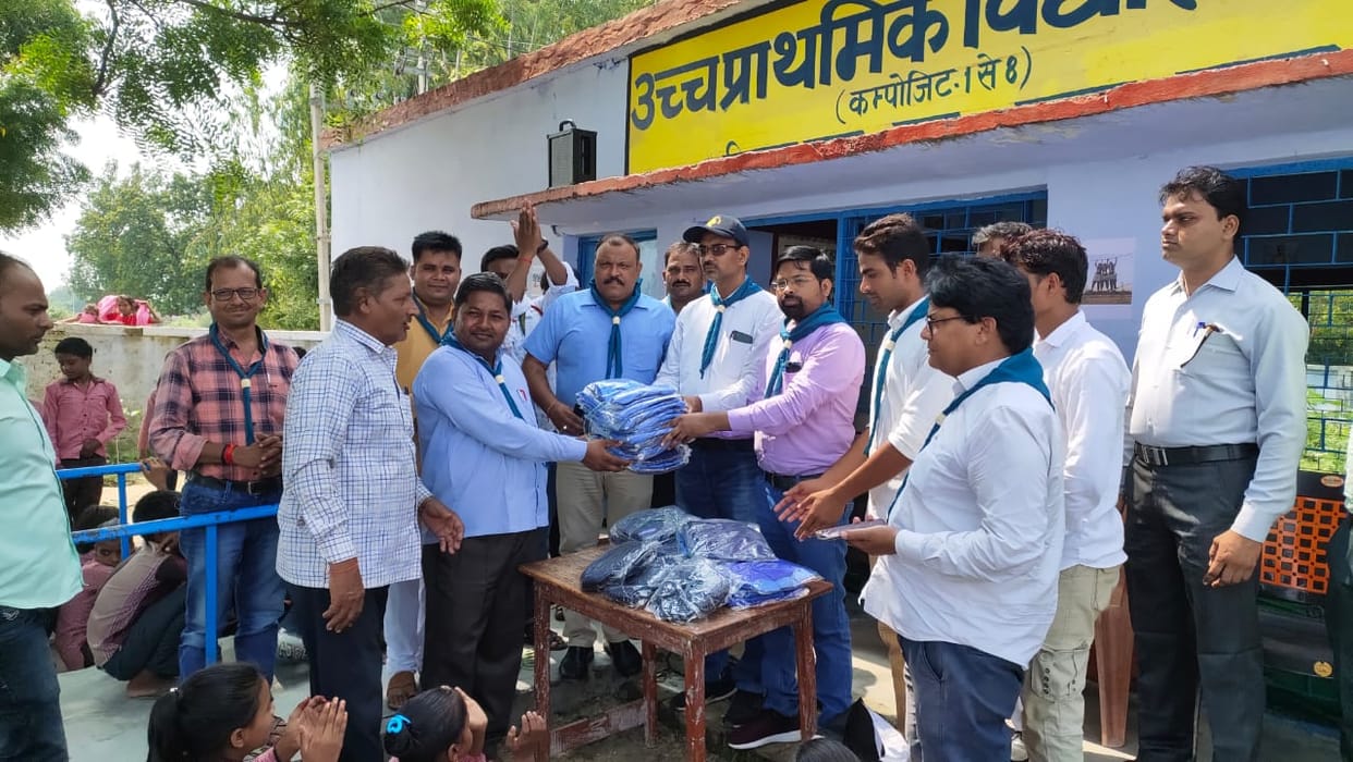 etawah news,Children will get squad dress in composite schools