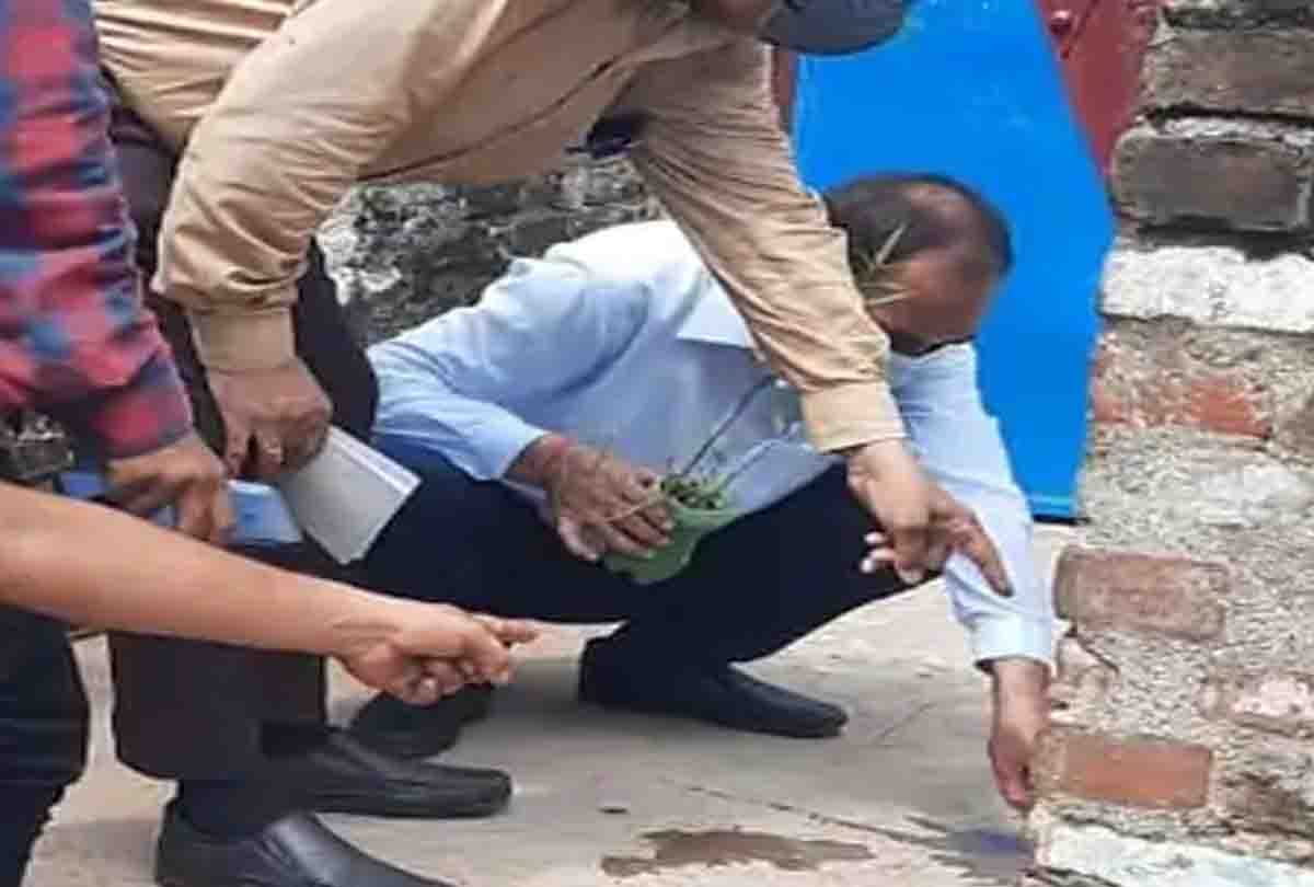 Water from 30 hand pump in Kursauli is not potable