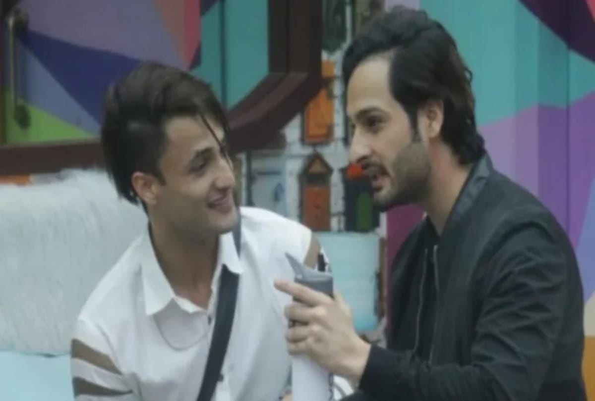 bigg boss 15 salman khan gets angry on umar riaz says do not behave like asim riaz