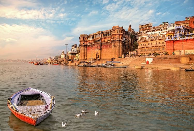 Travel Tips Irctc Banaras Tour Package Know Ticket To Hotel Room All Price Details In Hindi | Banaras Tour Package:कम पैसों में घूमना चाहते हैं बनारस तो बुक करें आईआरसीटीसी का सस्ता टूर पैकेज