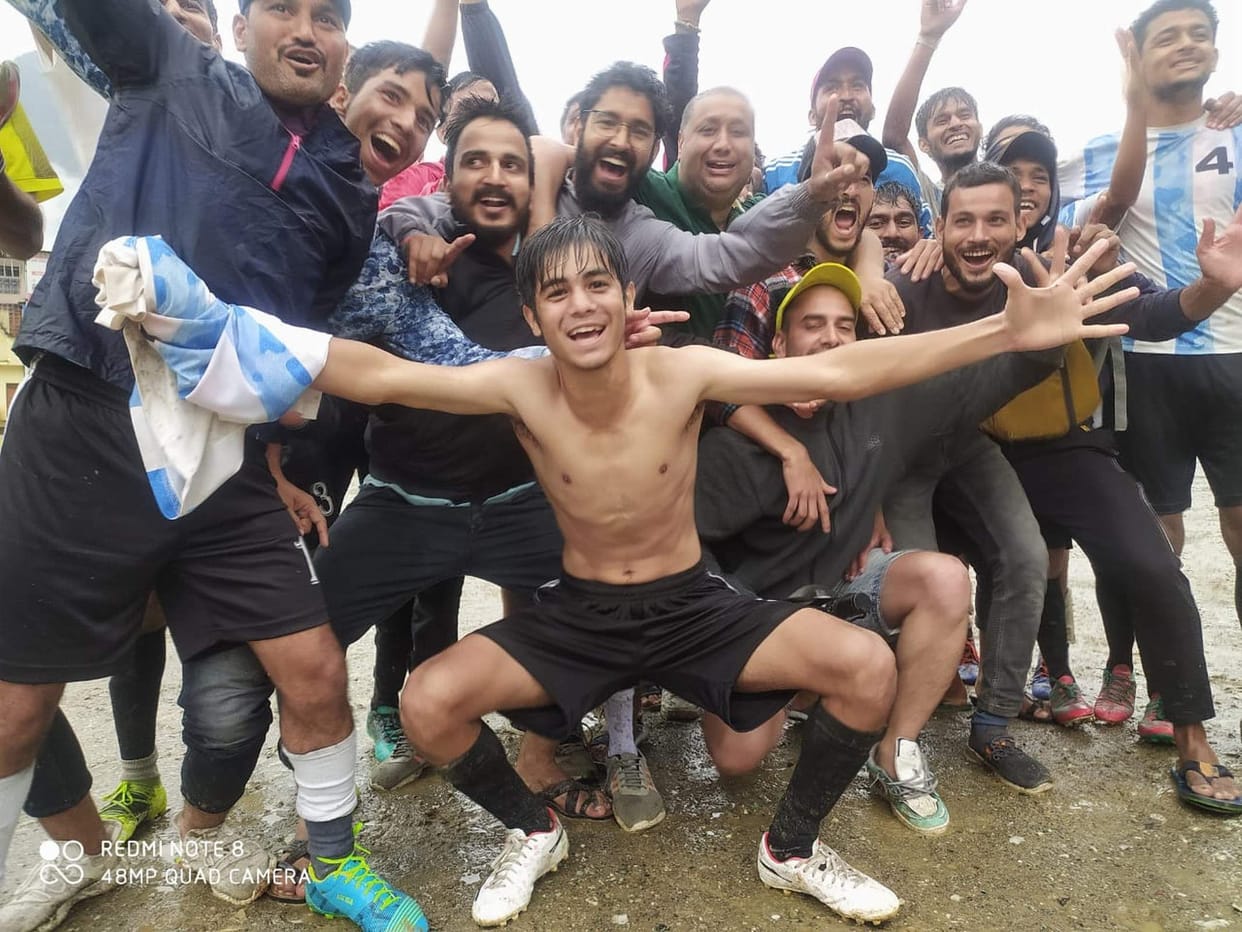 Badahat Football Club and Vyapar Mandal team in final