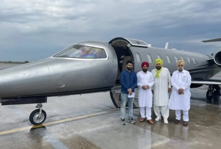 RTI Reveals 22 Crore Rupees spent on Air Journey of Punjab Chief Ministers since 2014
