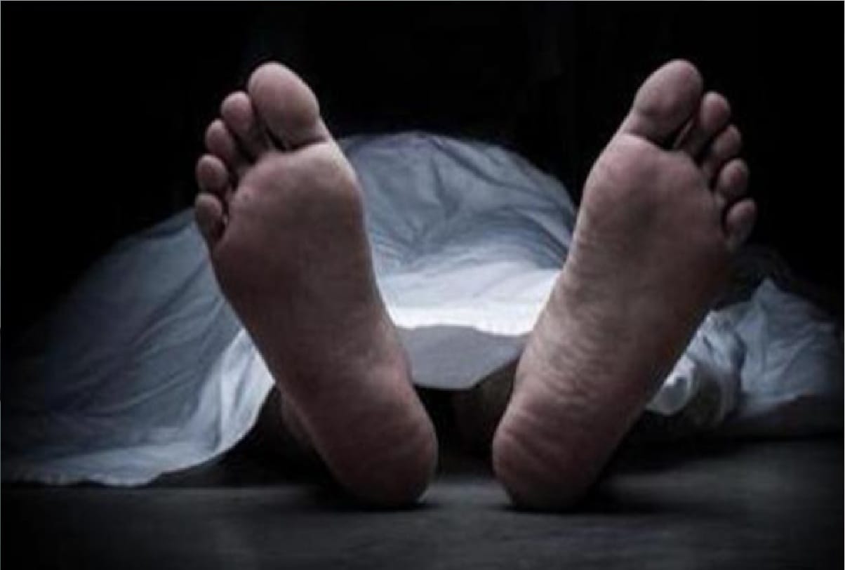 A truck trampled a couple in Raebareli.