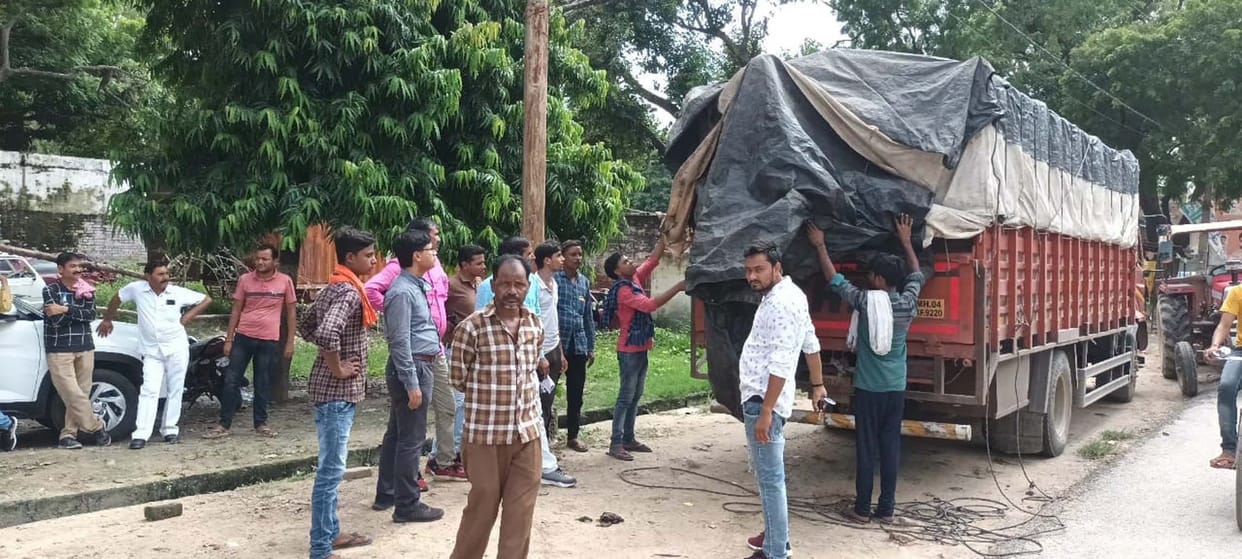 Villagers got the ration of the poor being taken for black marketing