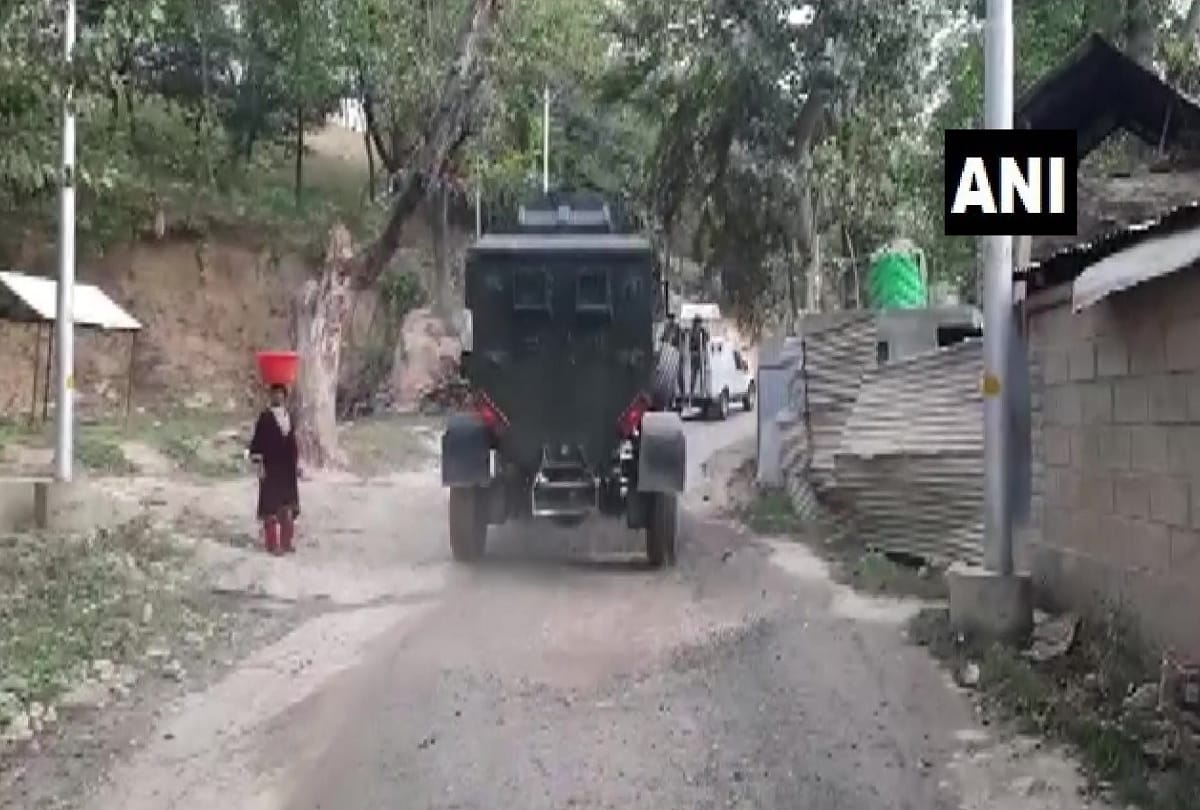 An encounter breaks out at Kashwa area of Shopian in jammu and kashmir