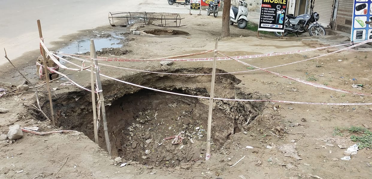 Sewer and drinking water pipeline laid three months ago leaked again