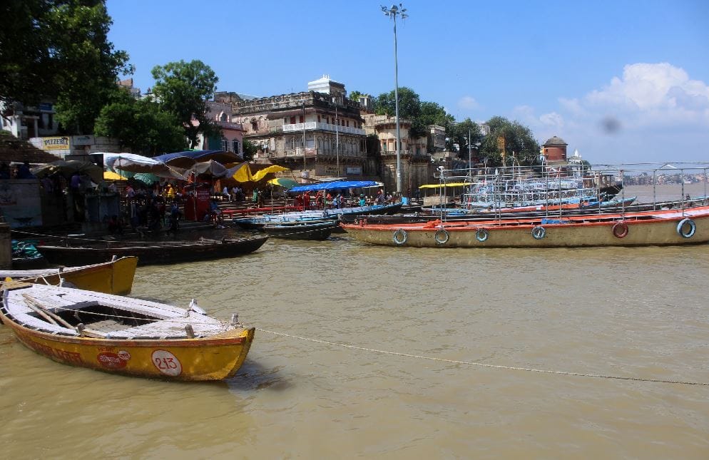 Alert of increase in the water level of Ganga: Due to the rain falling on the mountains, trouble may increase in Banaras