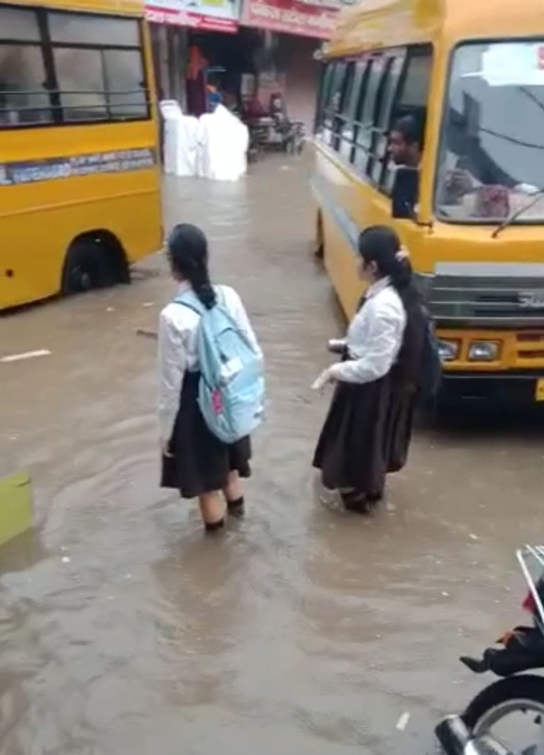 Heavy rain on the second day, flood-like situation in the city