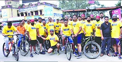 Message given to stay healthy by cycling