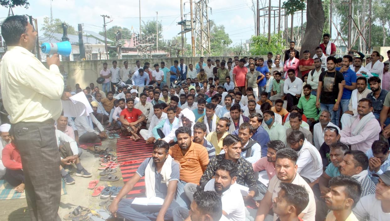 Contract workers boycotted the work