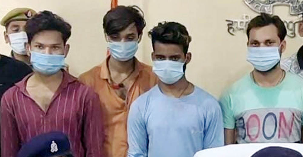 Four accused of robbery from CSC operator arrested