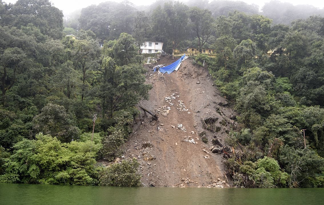 Landslide again in Nainital, temporary wall collapses