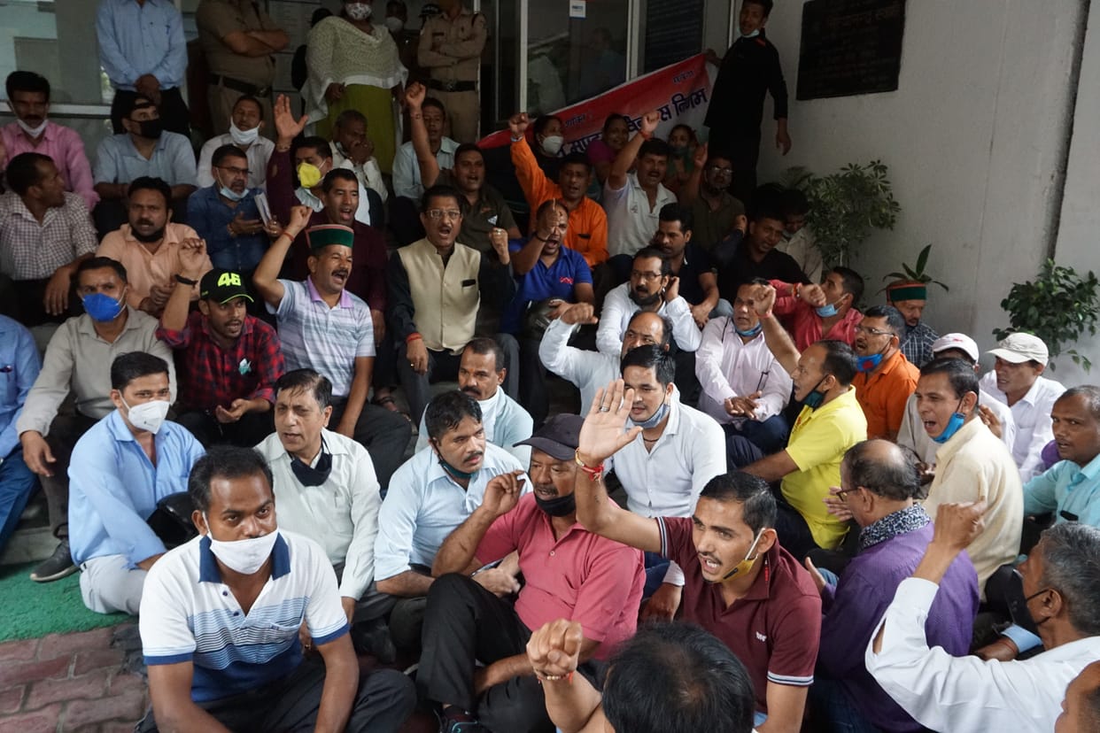 GMVN employees demonstrated at the headquarters