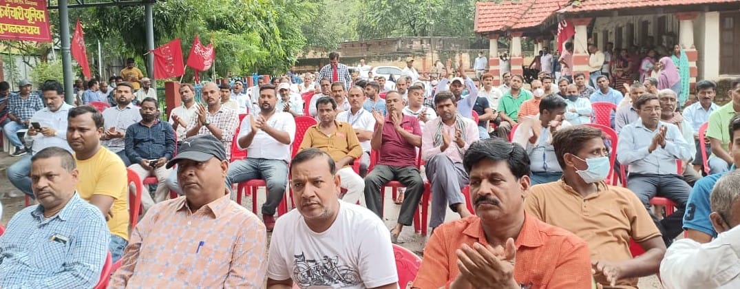 Railway workers demonstrated against the plight of railway colonies