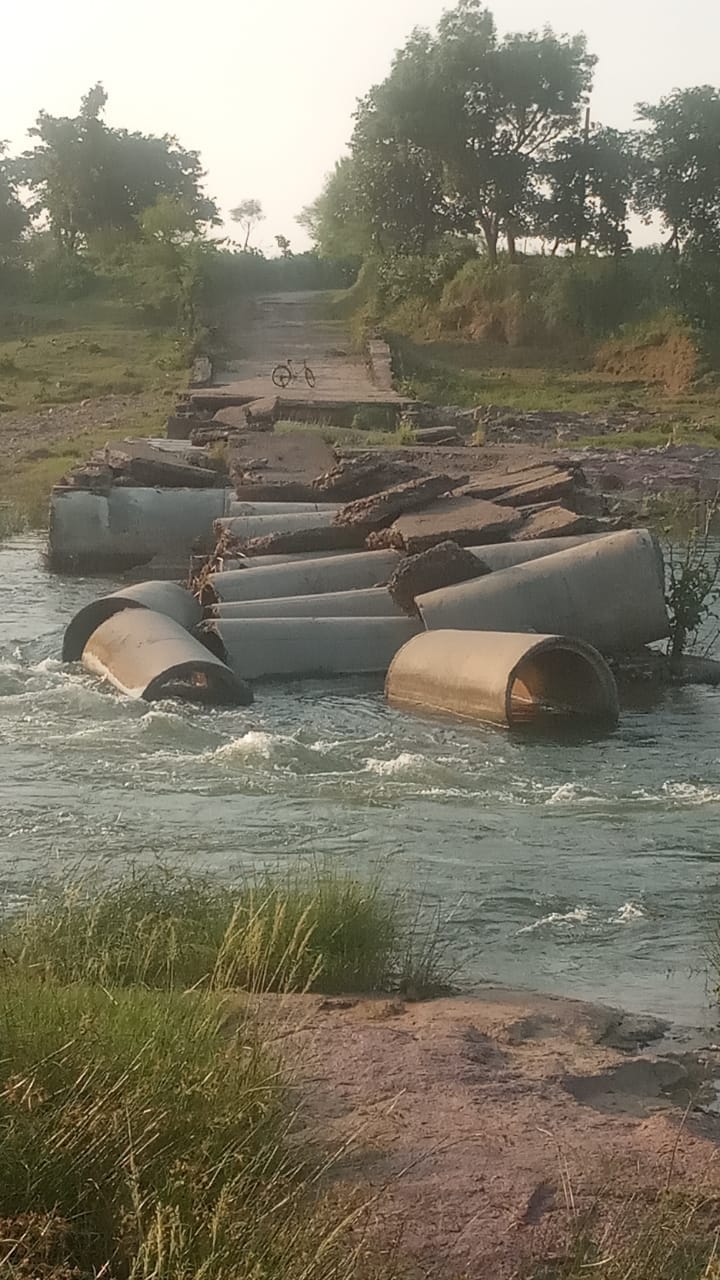 hazariya parone and shahjaad river bridge require mentinence
