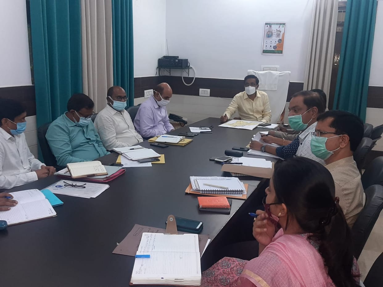 Immediate removal of illegal encroachments on Yamuna river