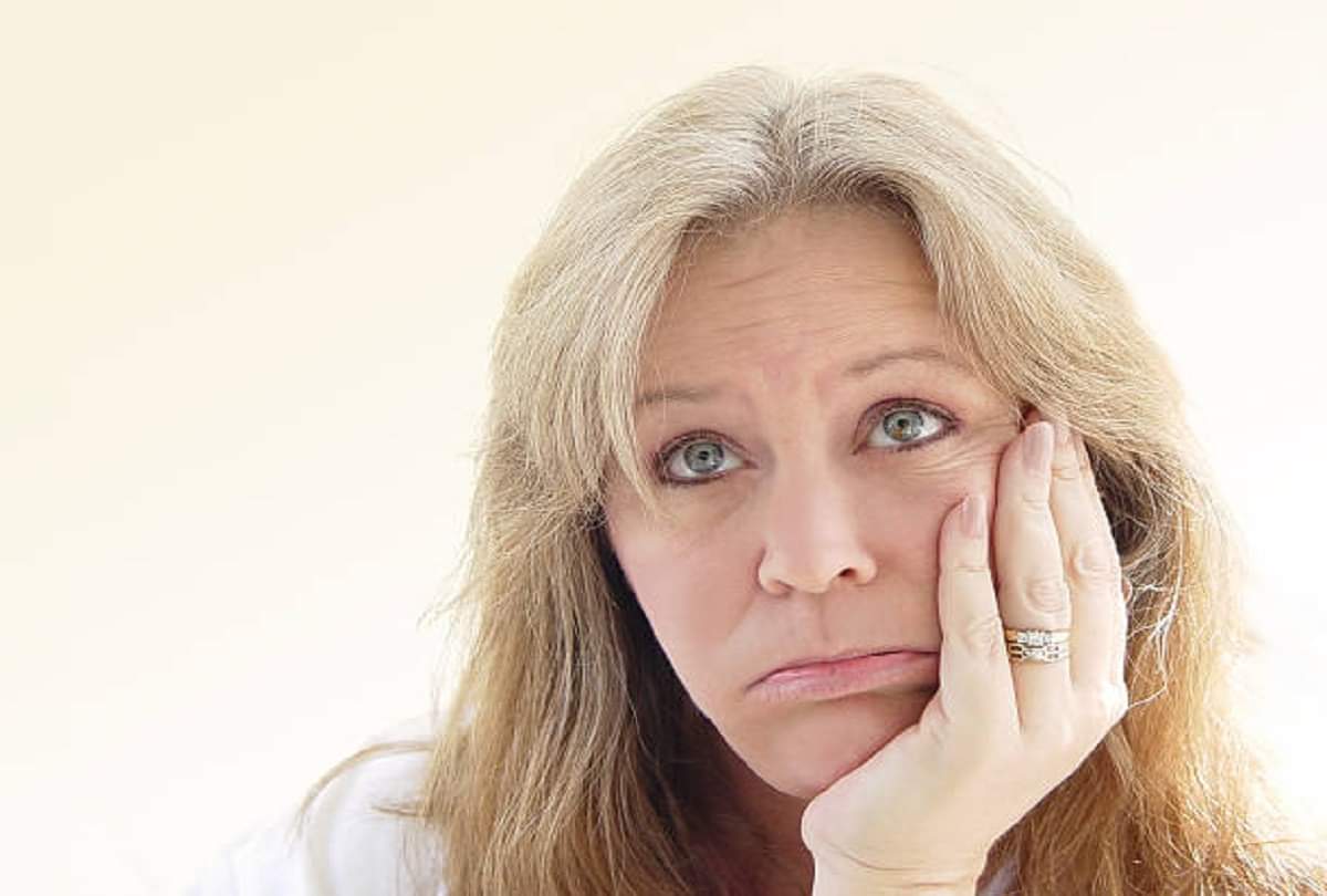 Midlife crisis signs and symptoms in hindi