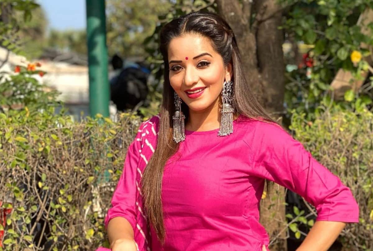 Perfect Hairstyles For Salwar Suit Look Easy hairstyles With Traditional outfit