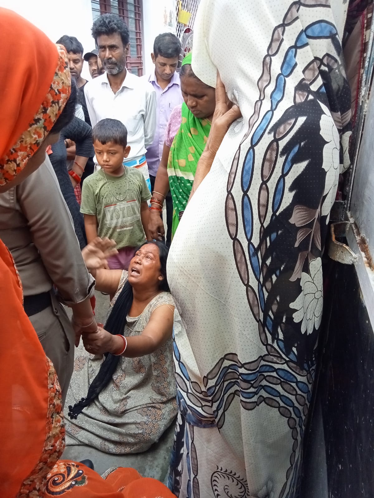 uttarakhand news: six year old son and mother found dead in rudrapur