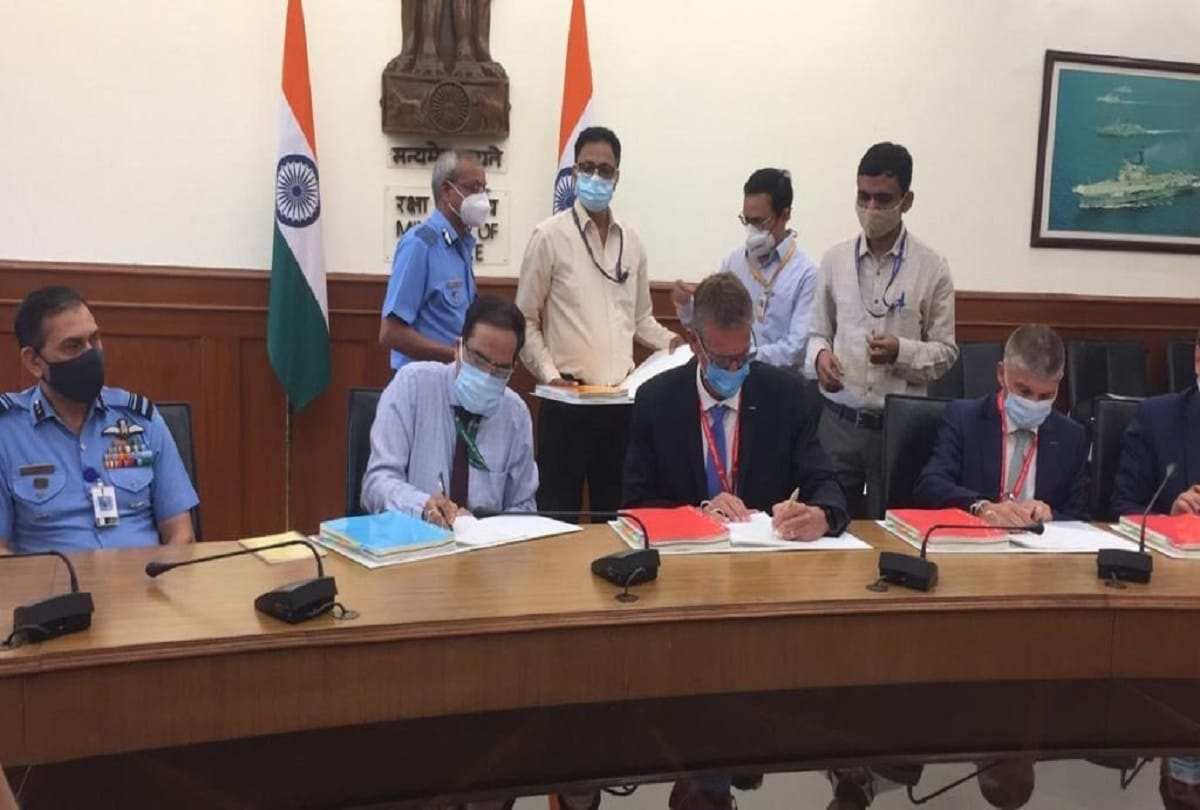 Defence Ministry sign a agreement of 20000 crore  with Spain's Airbus for 'C-295' aircraft