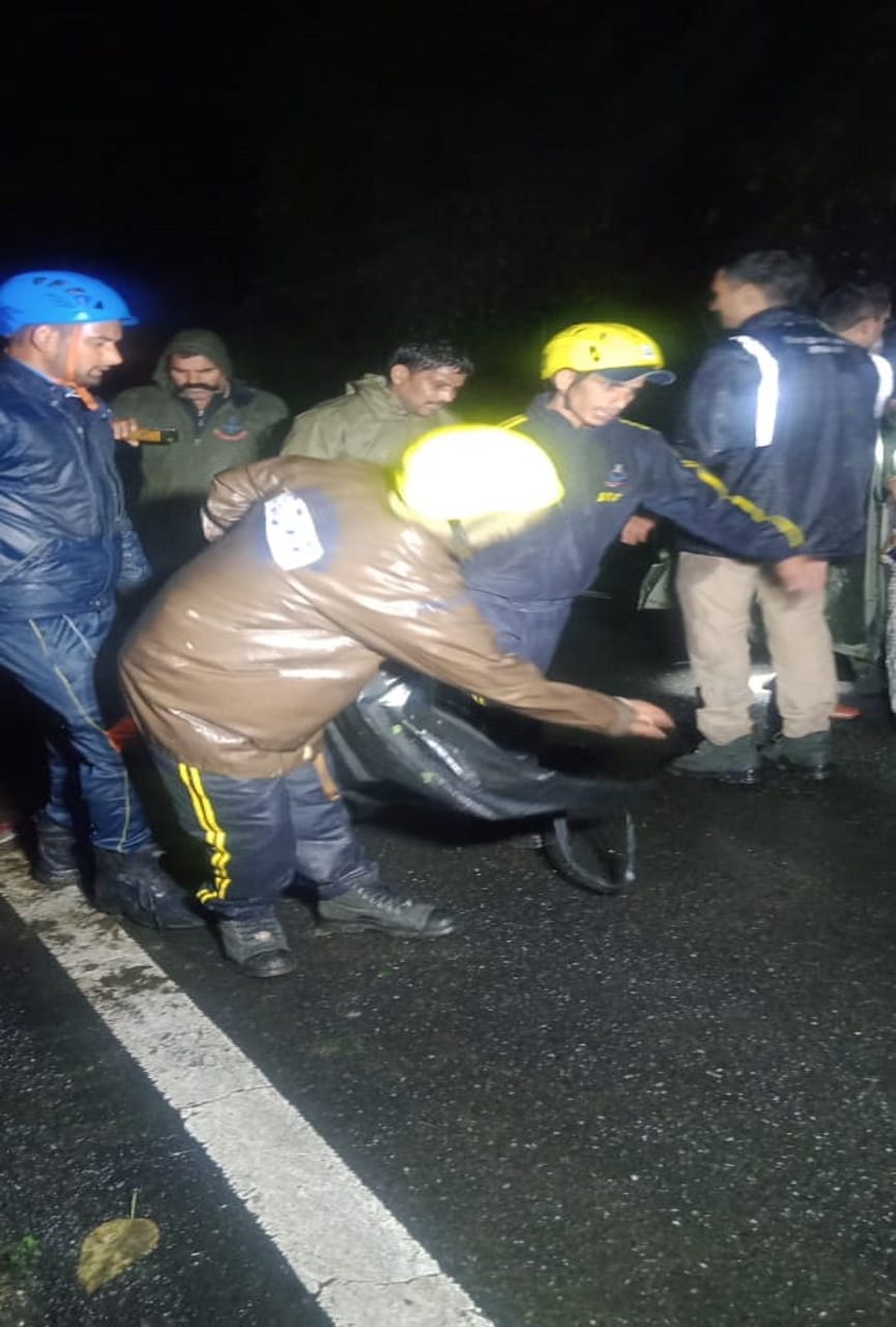 Uttarkashi: One dead three injured as car falls into a ditch on Gangotri Highway
