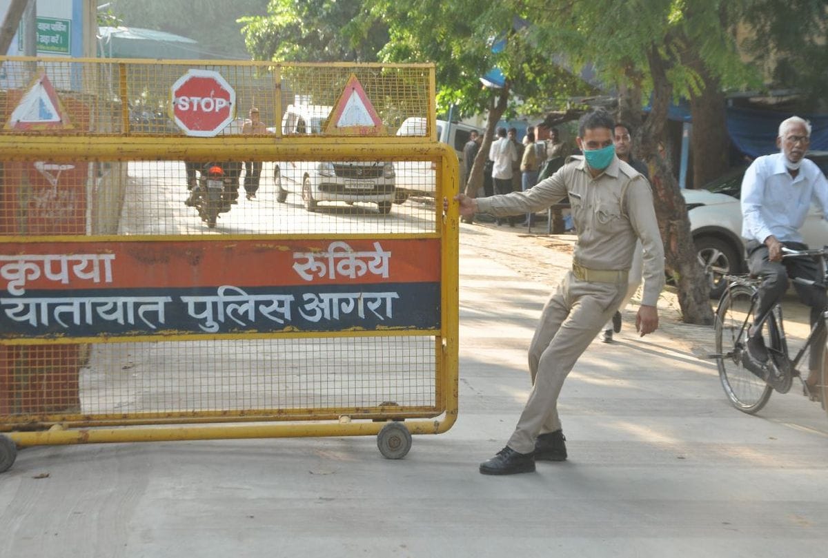 Advocate Father Killing Case In Agra Croud Arrests Accused Of Murder Crime News