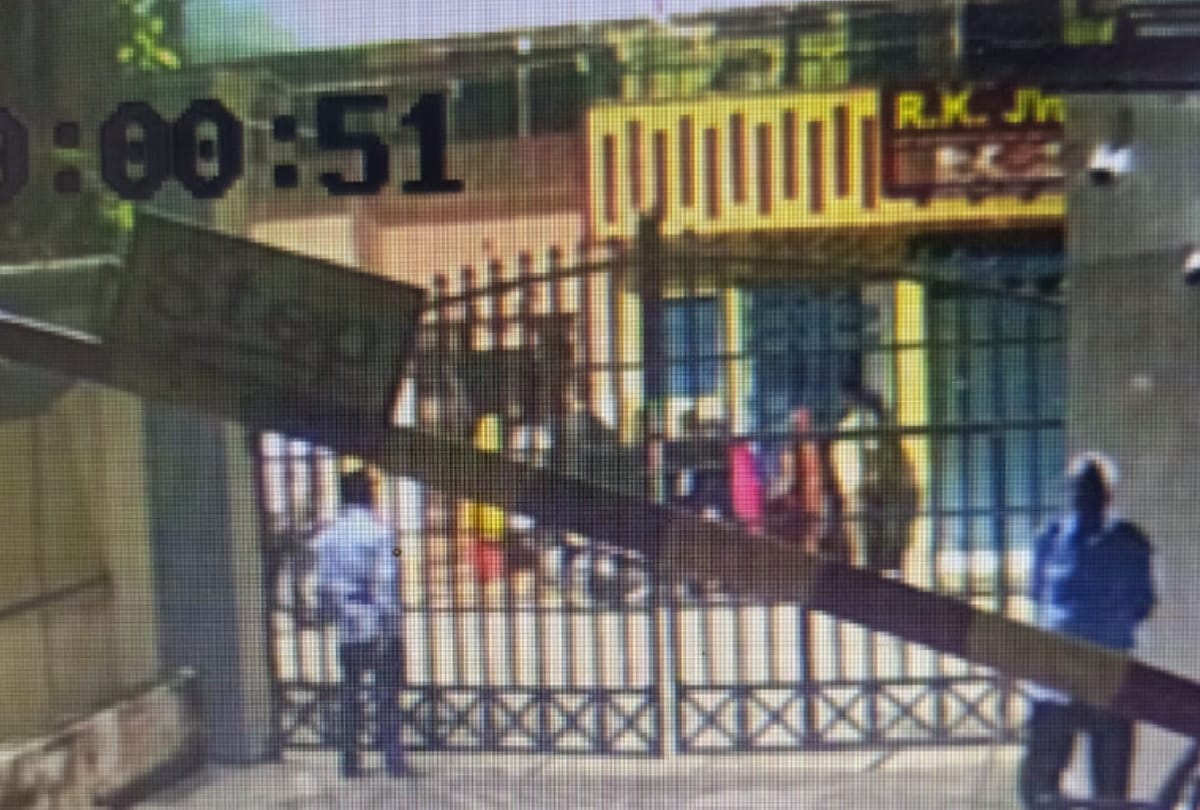 Saraf Ajay Verma death reason hide to SSP by inspector in Gorakhpur