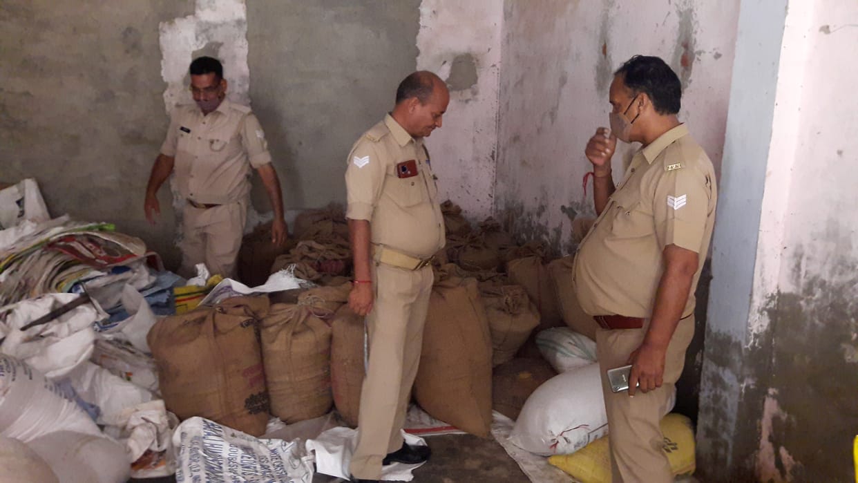Police caught government wheat and rice in Barnawa