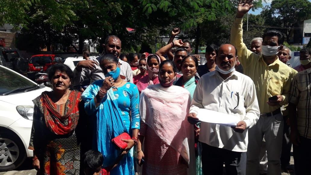 People annoyed over alloting poor's housing flats to well off in Parvanoo threatens protests