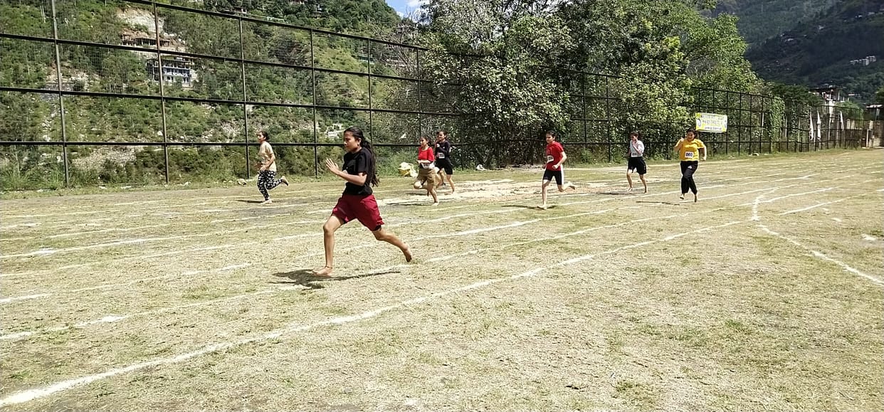 forest gaurd recriutment thousands youngster paticipate in ground test