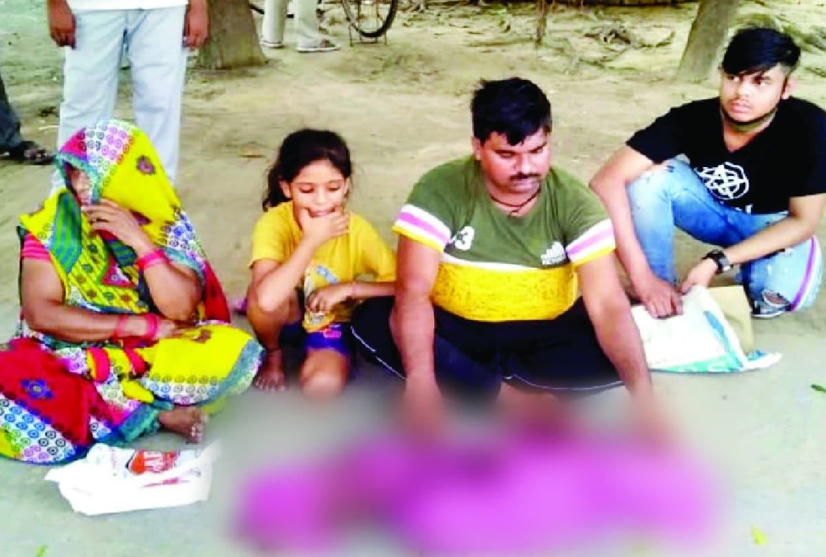 Suspended sweeper reached Vikas Bhavan with dead daughter's body