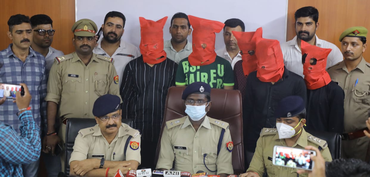 Car looted to compensate for the loss, five accused including B.Tech student arrested