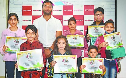 Radha Krishna dress Competition  Manyata got  Best Kanha and Arshiya best Best Radha title VDA Vice President appreciated participants