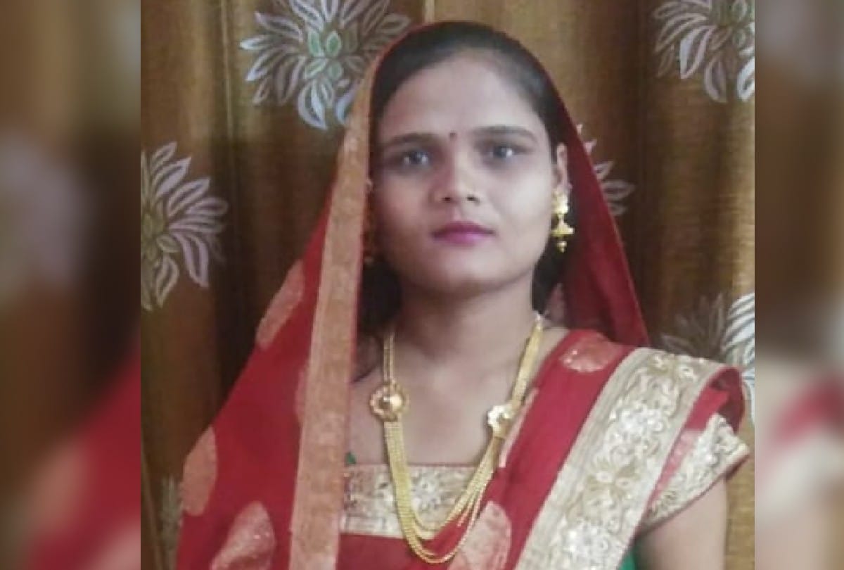 Woman Die During Delivery New Born Baby Death Agra News