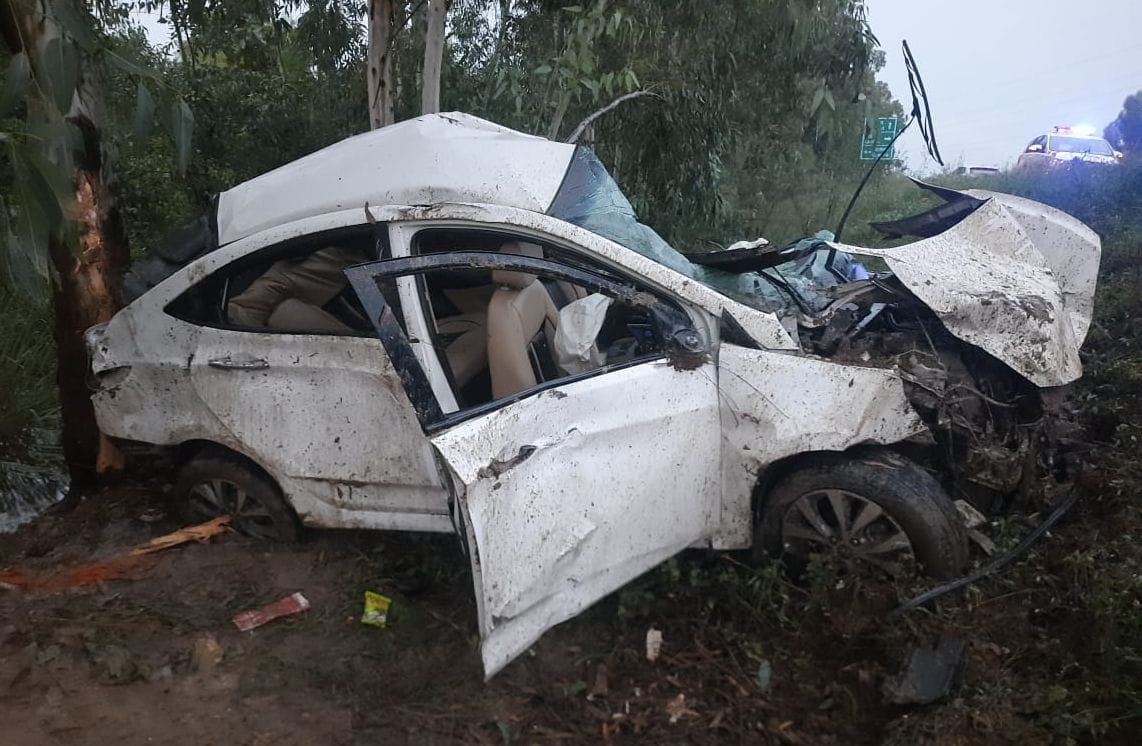 The car of the family going from Bahadurgarh to Yamunanagar collided, two brothers died