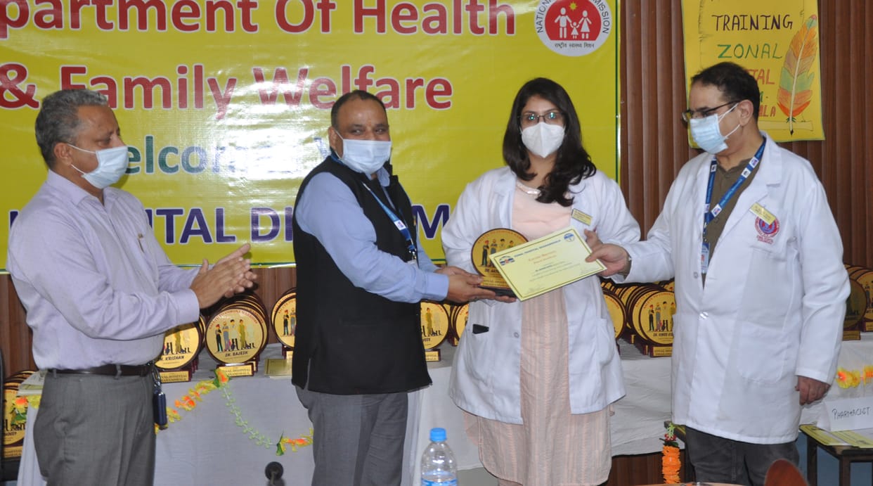 260 corona warriors awarded in zonal hospital dharamshala