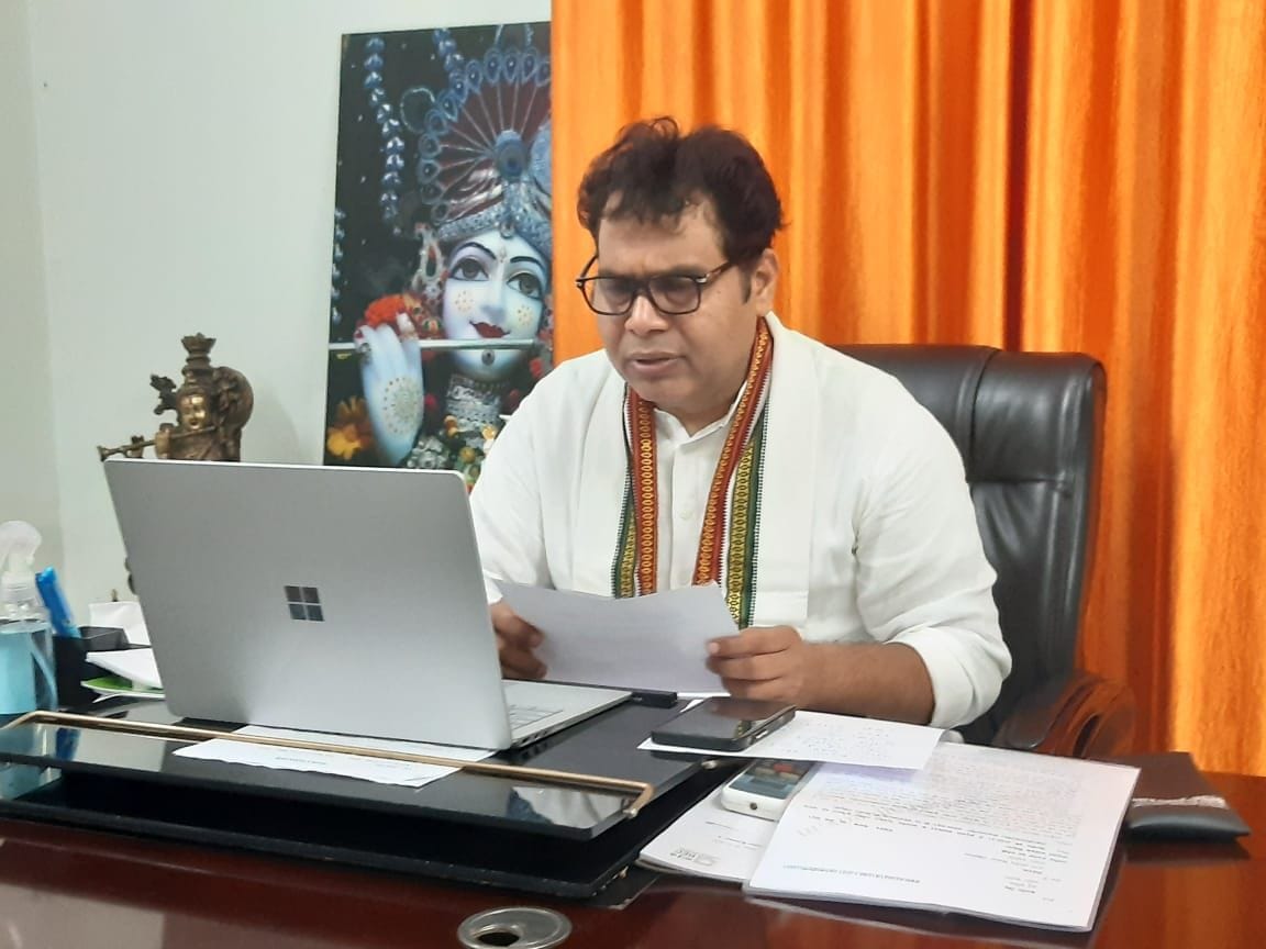 Mathura: With public cooperation, bring Mathura-Vrindavan among the top ten cities in cleanliness: Shrikant