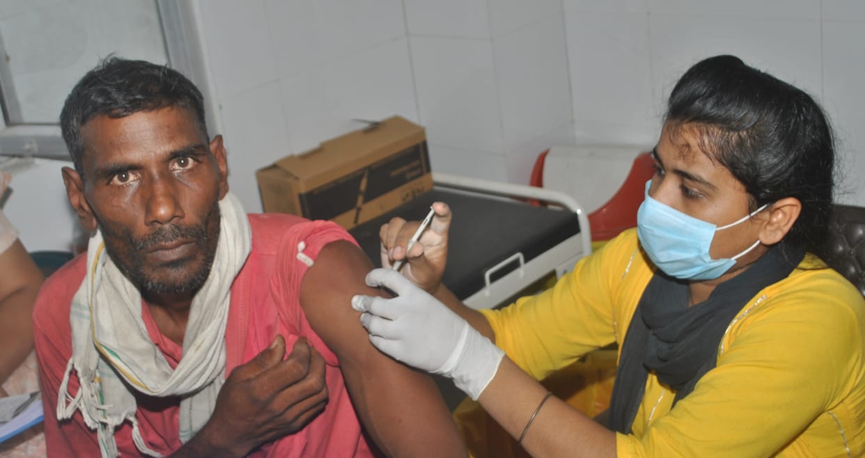 6611 people got anti-coronavirus vaccines in the district