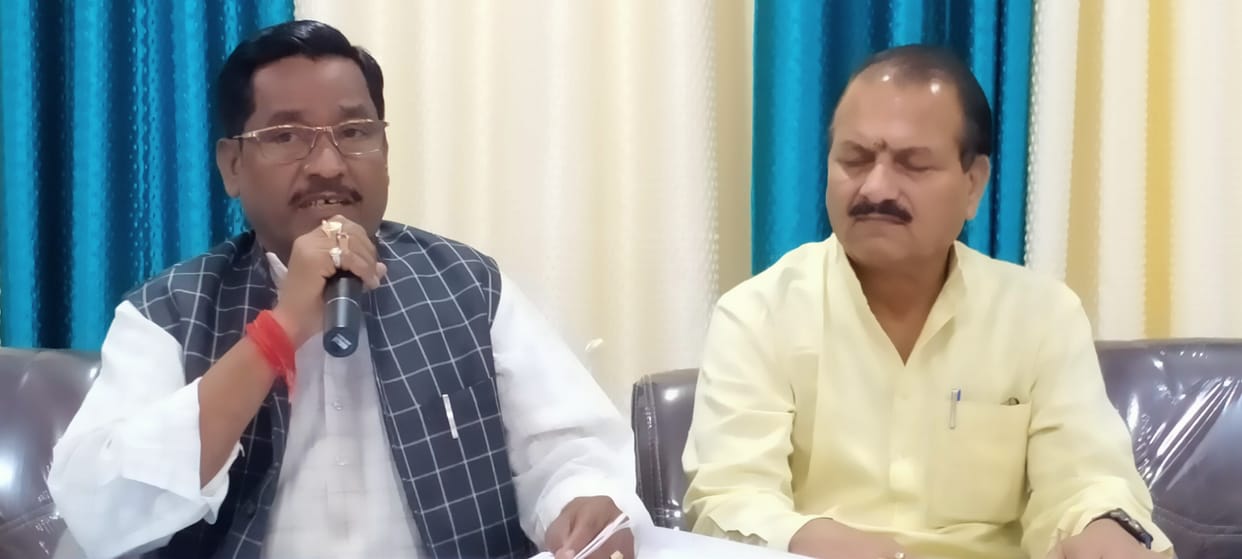 bjp leader question marked on chc's health servics
