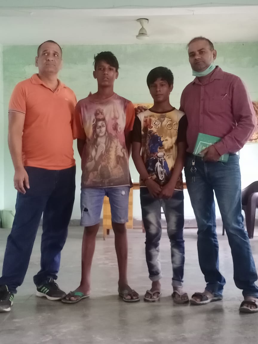operation smile: uttarakhand police recovered delhi two missing teenagers from haridwar who came to visit Kumbh Mela