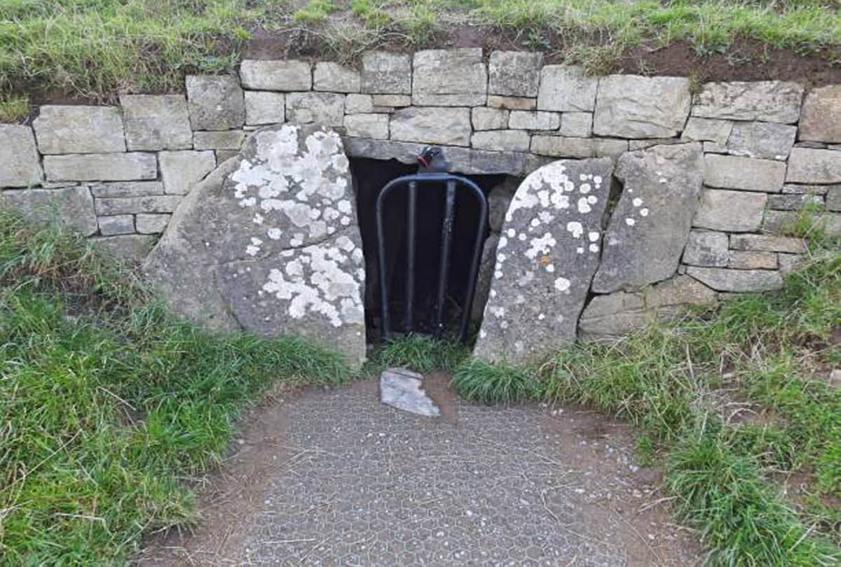 Mysterious Story of old shivlinga of Ireland know its mystery