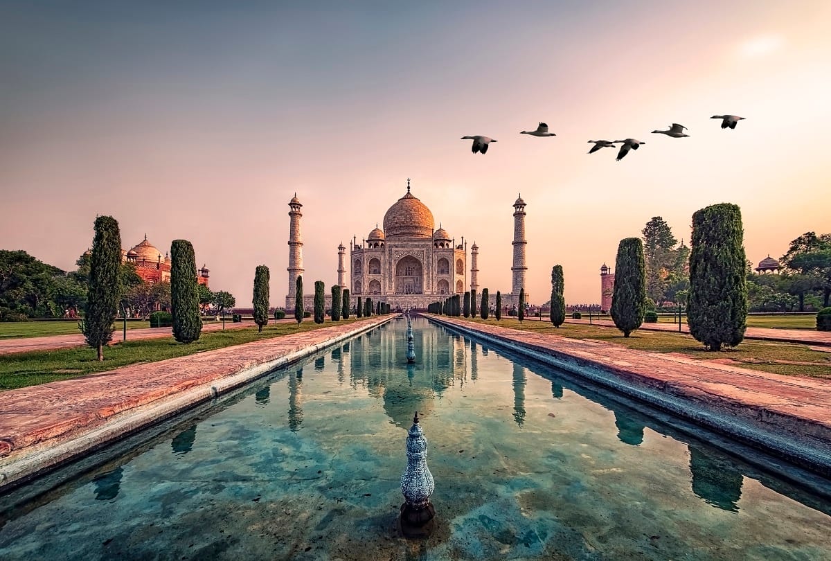Tourist Places 4 Places in India That Look More Beautiful at Night Must Visit After Sunset