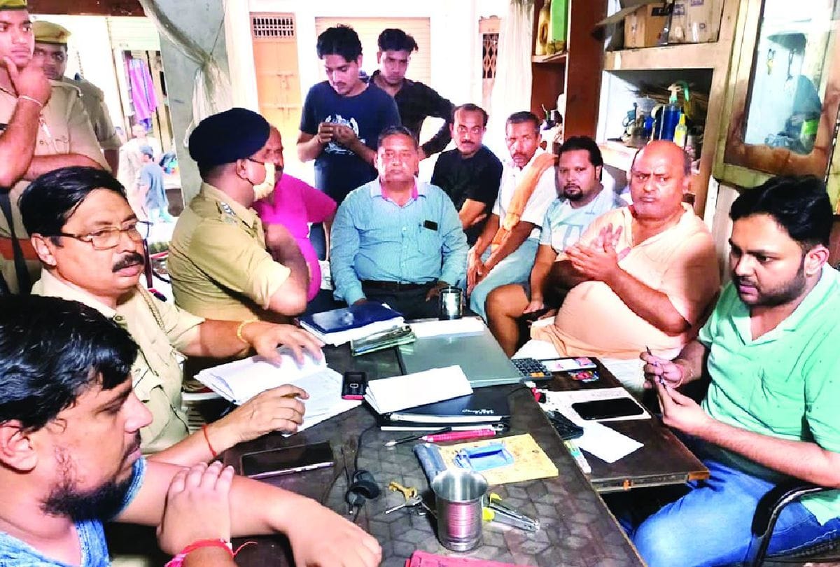 Aligarh Team Raids At Ghungroo-Ghanti Units In Jalesar