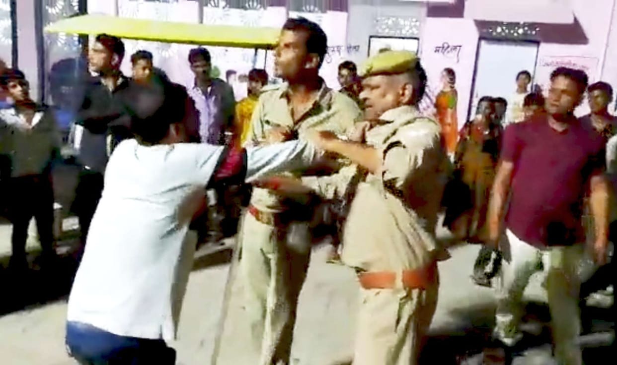 Drunk, young man beat up soldier, tore his uniform