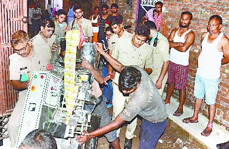 Fake gutkha factory busted in Joginwada