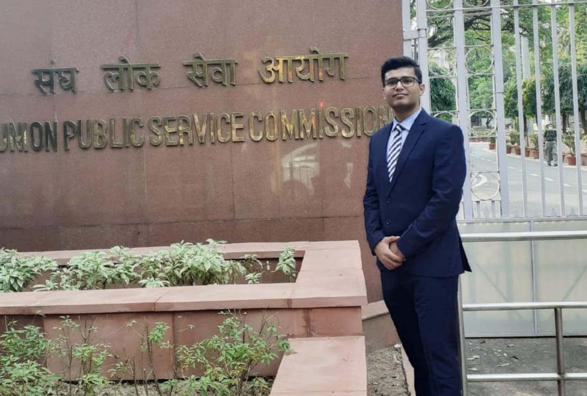 UPSC Result success story of Apoorva of Gorakhpur secured 68th rank and avinash secured 661th rank