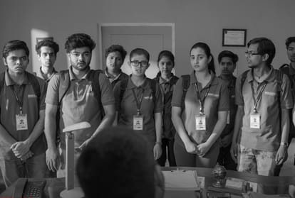Kota Factor 2 Review in Hindi by Pankaj Shukla Jitendra Kumar Mayur More TVF Raghav Subbu Netflix